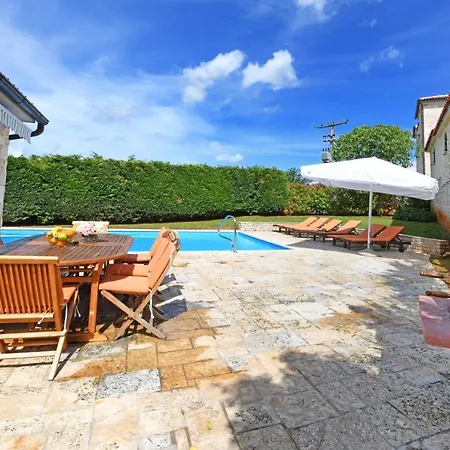 Villas Barat By Istarski Dvori Villa