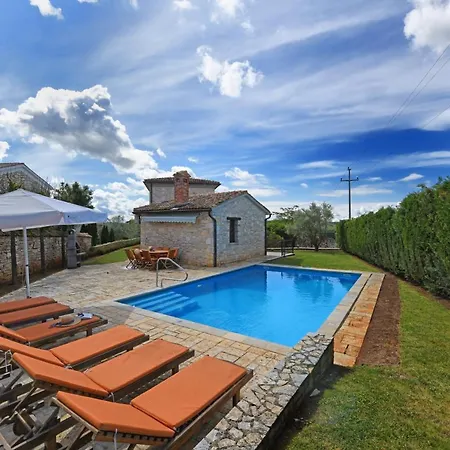 Villas Barat By Istarski Dvori Villa