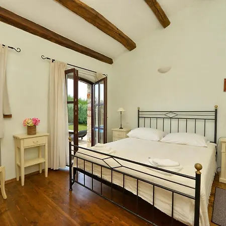 Villas Barat By Istarski Dvori Villa