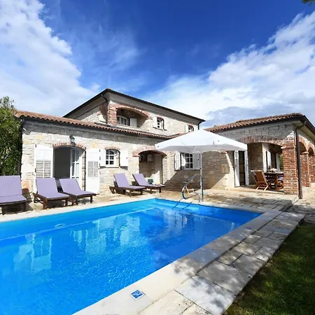 Villas Barat By Istarski Dvori * Visnjan