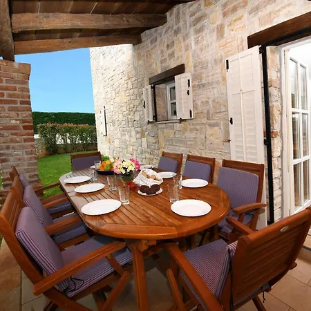 Vila Villas Barat By Istarski Dvori